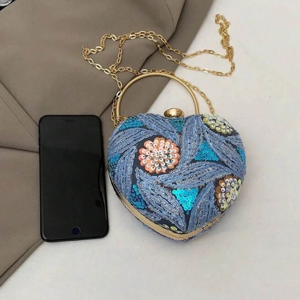 🩵 Embellished Evening Bag 🩵 - Picture 4 of 6